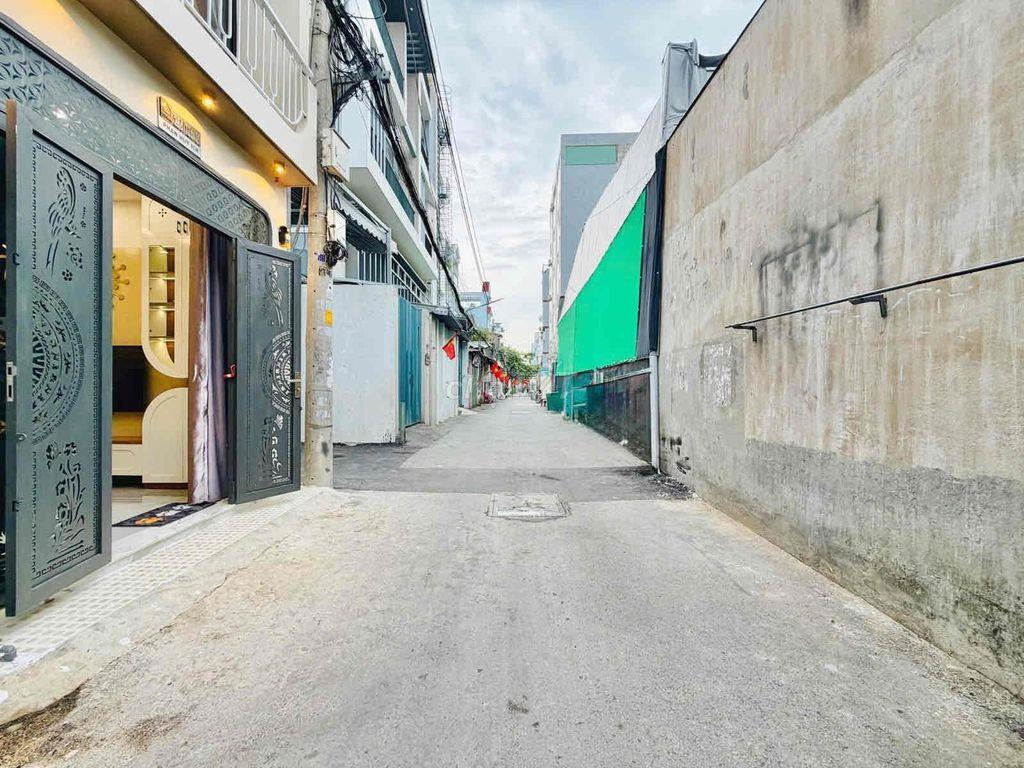 (Gò Vấp)31m2 Đất, hẻm xe hơi 5m, sát Emart 2, Full nội thất, giá TL