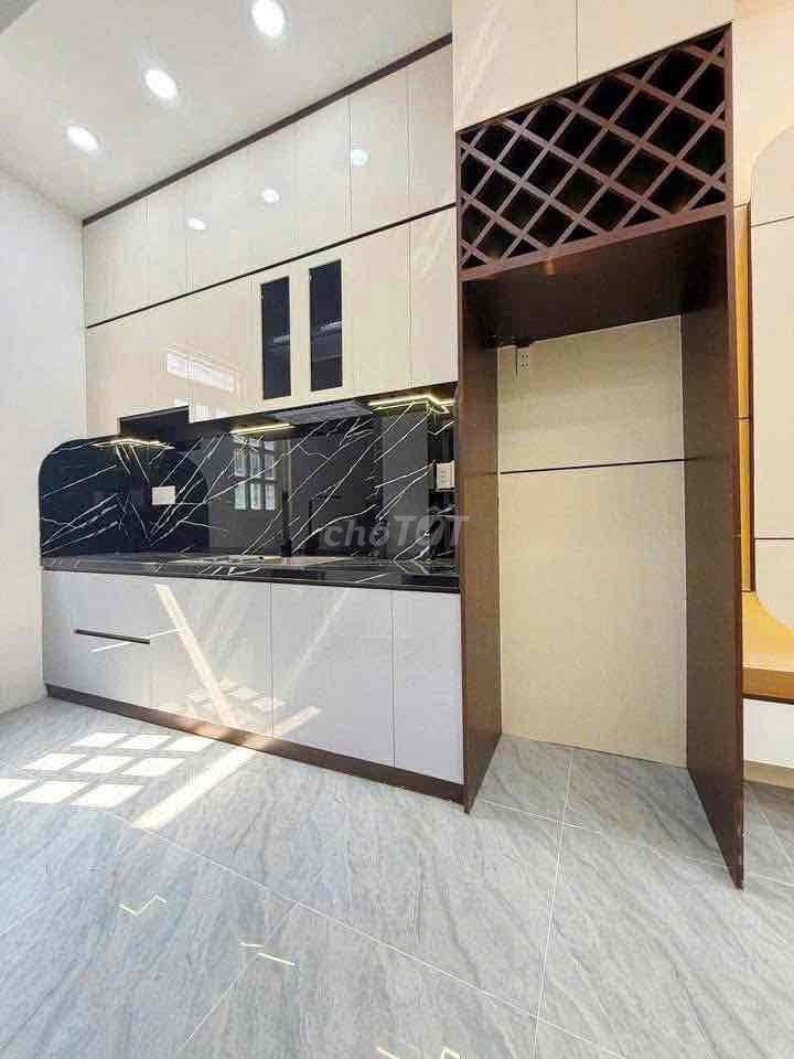 CHÍNH CHỦ CẦN BÁN GẤP CĂN C4 Ở PHAN ĐĂNG LƯU