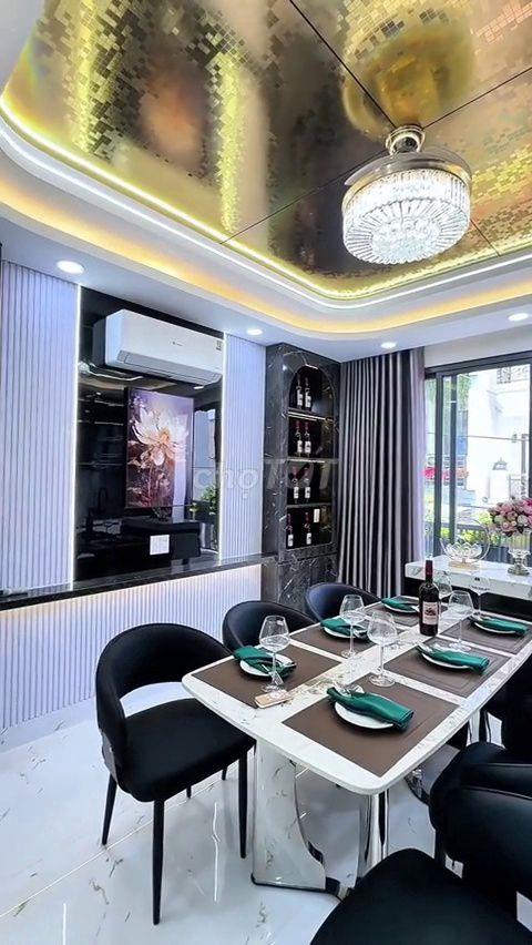 Bán Nhà Phố Có Thang Máy Ngang 4m Gần Ngã Tư Ga - 7.6 Tỷ
