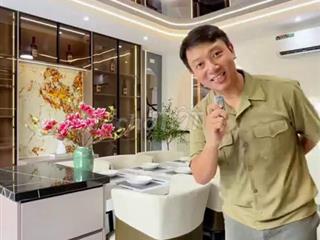 Bán Nhà Phố Hiện Đại Full Nội Thất Có Thang Máy