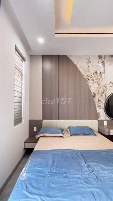 Bán Nhà Mặt Tiền Thạnh Lộc 39 Hiện Đại Đầy Đủ Nội Thất