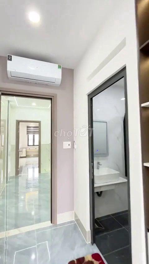Nhà Phố Quận 12 Có Thang Máy, Giảm Còn 7.9 Tỷ