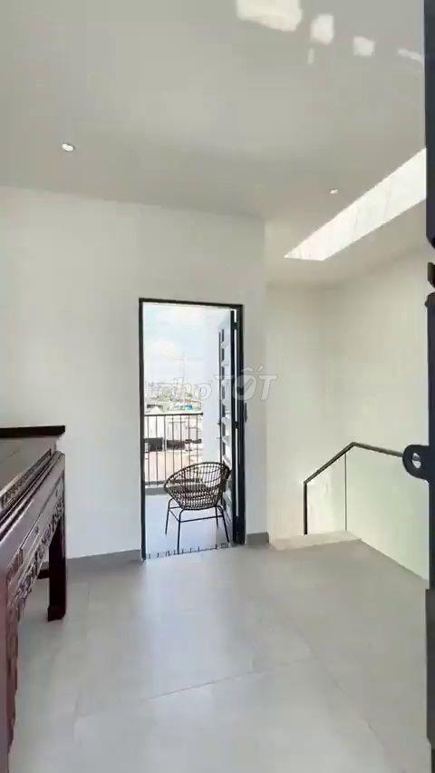 Bán Nhà Phố 1 Trệt 1 Lửng 3 Lầu Cách Gò Vấp 500m Giá 6.95 Tỷ