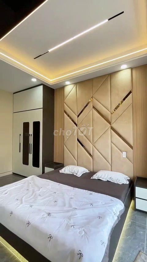 Bán Nhà Phố Hiện Đại 4 PN Full Nội Thất 5.79 Tỷ