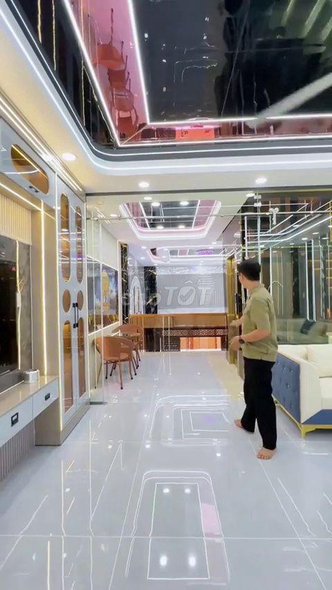 Bán Nhà Phố Có Thang Máy Ngang 5m - Giá 9.5 Tỷ