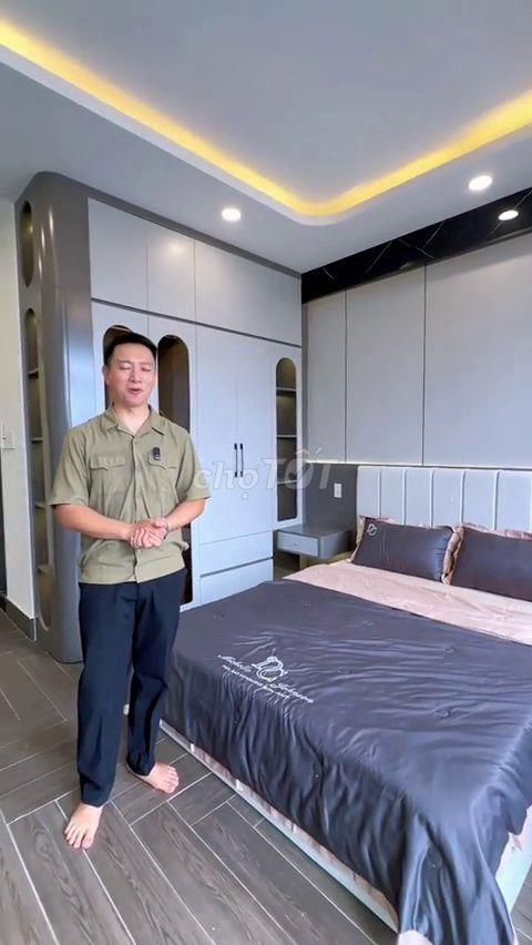 Bán Nhà Phố Mặt Tiền 4x27m Có Thang Máy - Giá 9.25 Tỷ