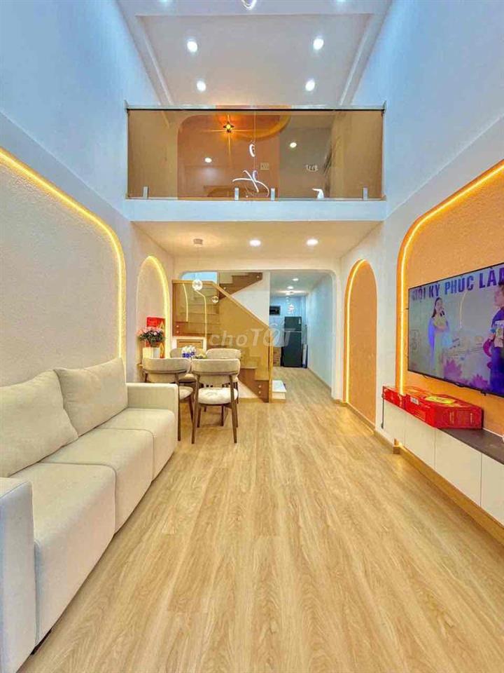Dưới 5 tỷ sở hữu nhà Bình Thạnh gần Ngã tư Hàng Xanh - DT 3,1 x 10m