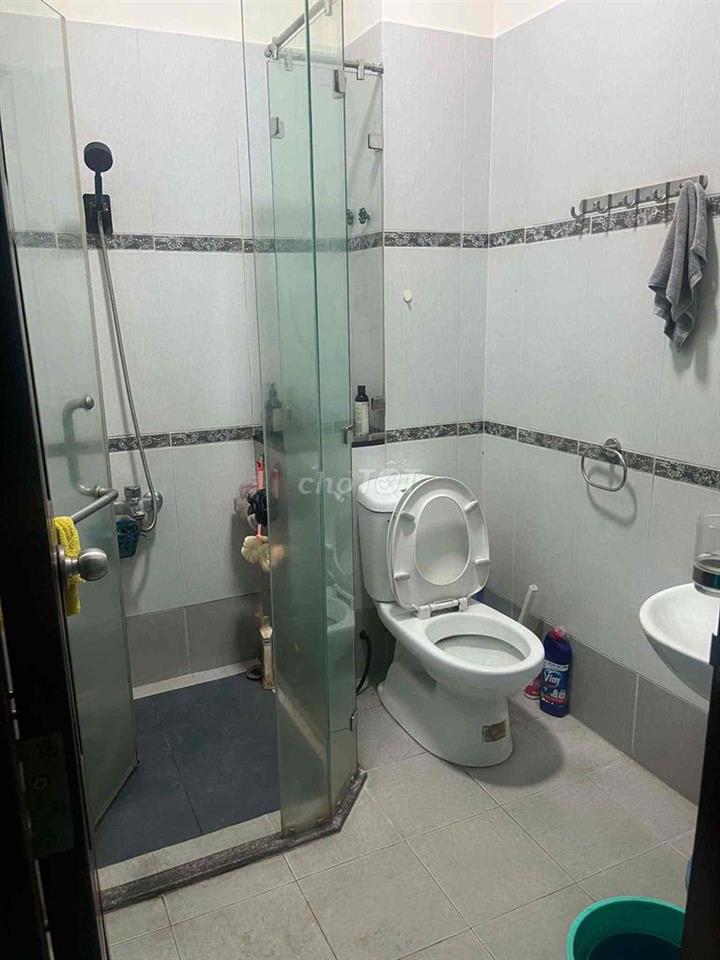 Bán Nhà mặt tiền chợ khu phân lô Nguyễn Thị Tần , Q8