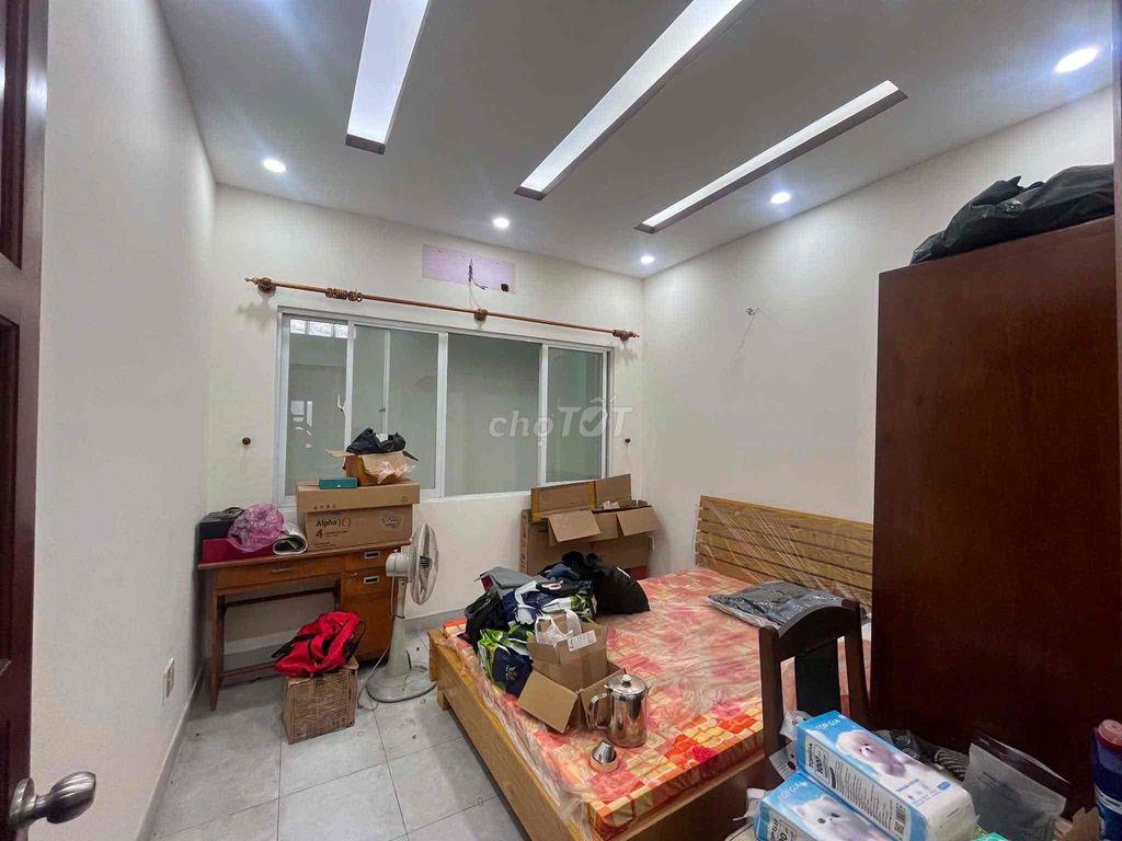Bán Nhà mặt tiền chợ khu phân lô Nguyễn Thị Tần , Q8