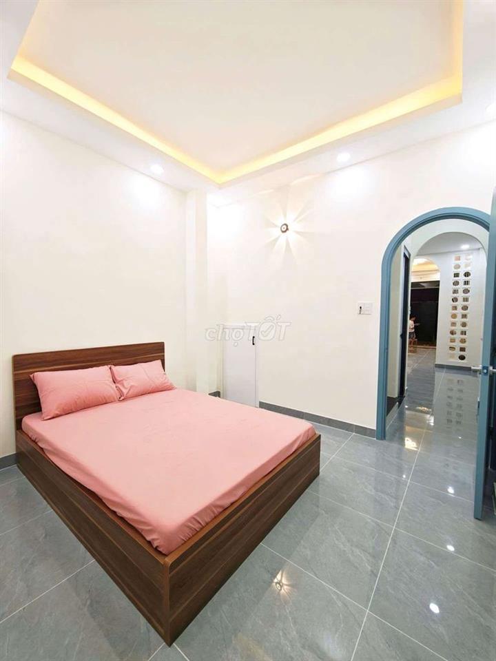 bán nhà mới quang trung gần bệnh viện, chợ tặng nội thất