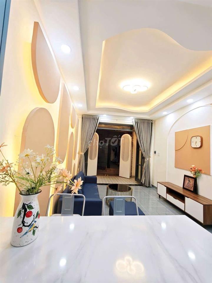 bán nhà mới quang trung gần bệnh viện, chợ tặng nội thất