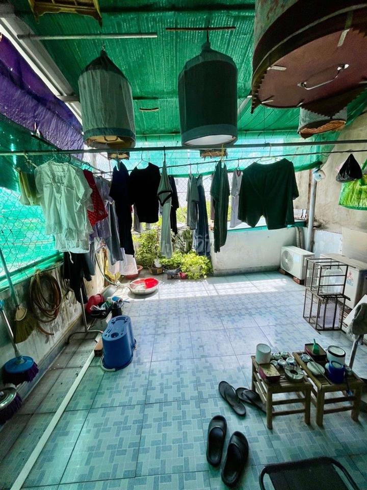 bán nhà quang trung 63m2, 4 tầng, gần emart 