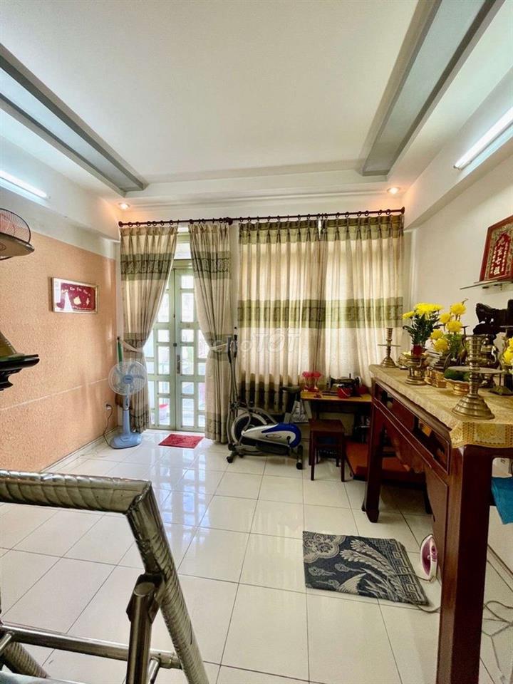 bán nhà quang trung 63m2, 4 tầng, gần emart 