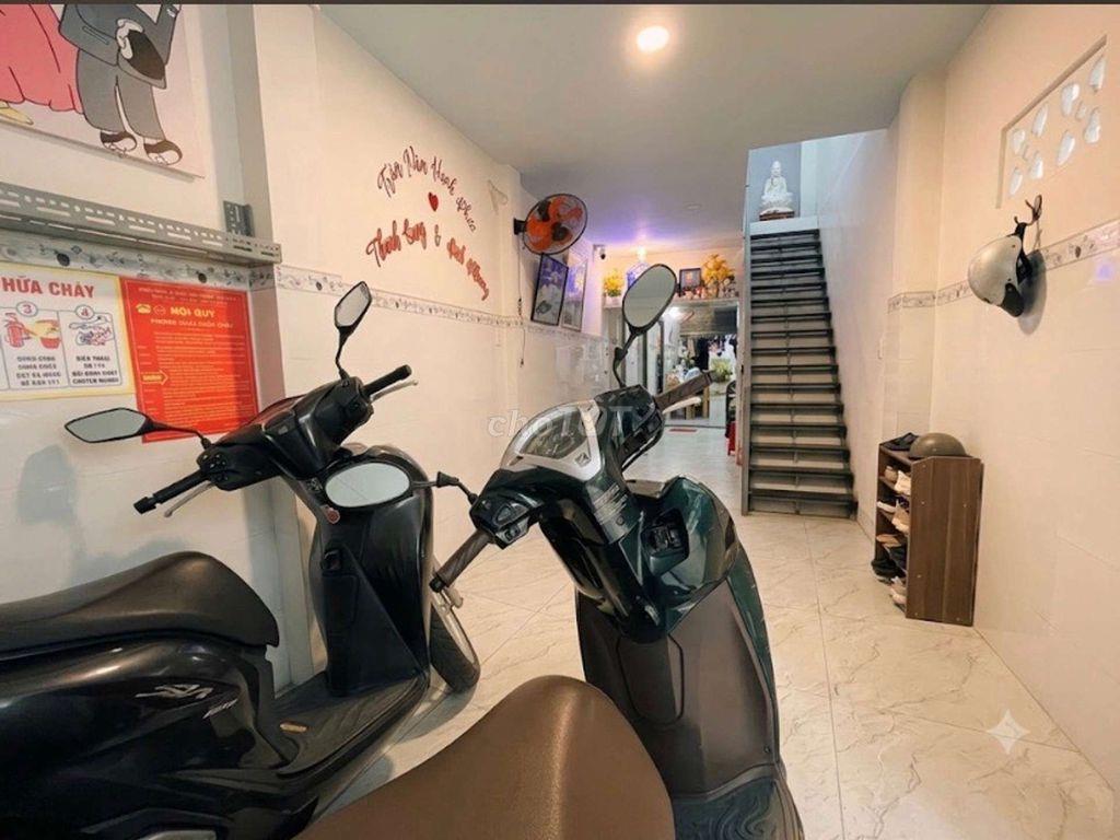 nhà bán bạch đằng 3 tầng, 55m2, gần chợ, trường đại học