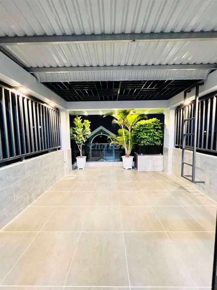 nhà bán nguyễn văn khối 6 tầng tháng máy , 52m2 