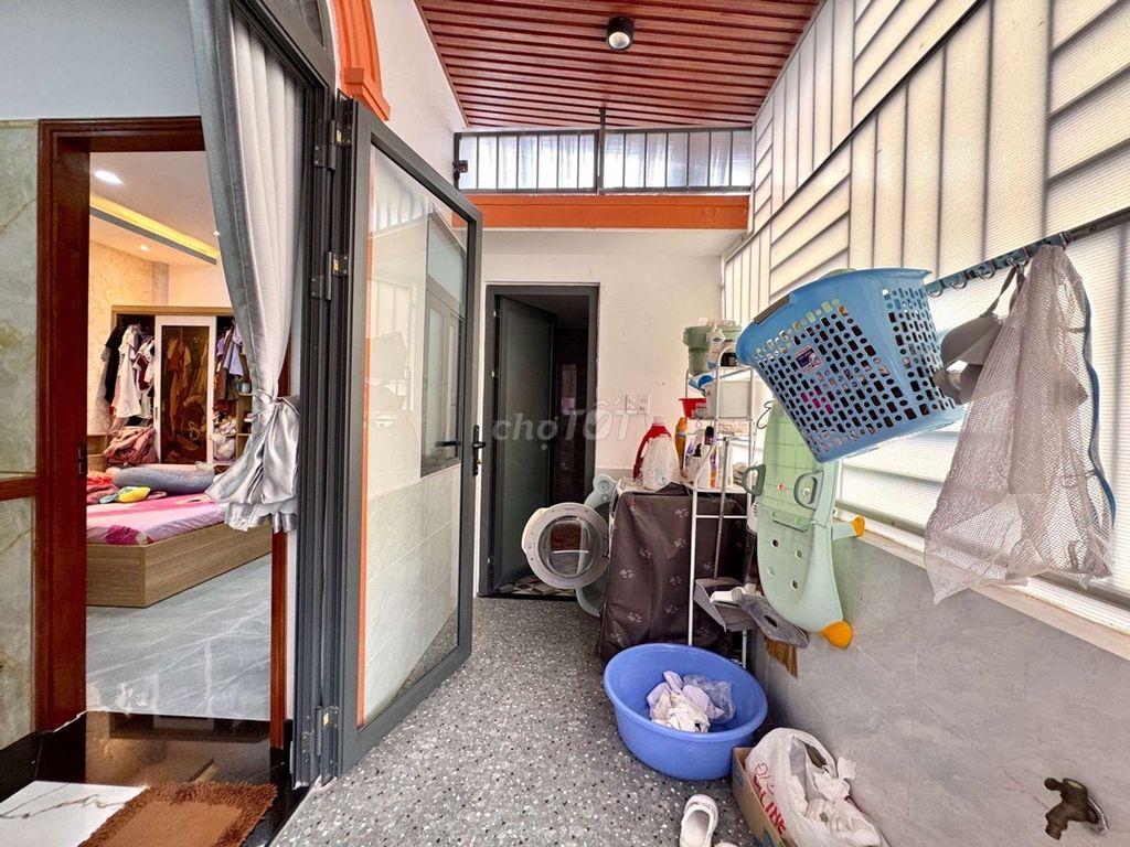 nhà bán lê đéc thọ 2 tầng, 3pn, 52m2, hơn 5 tỷ, gần siêu thị
