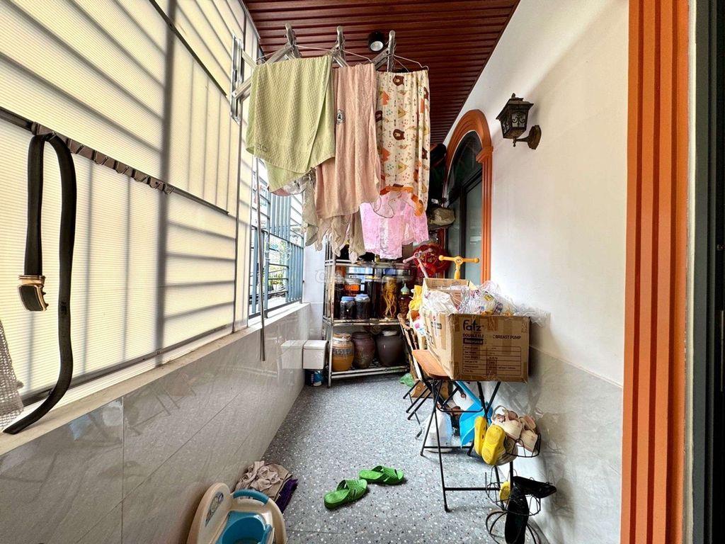 nhà bán lê đéc thọ 2 tầng, 3pn, 52m2, hơn 5 tỷ, gần siêu thị