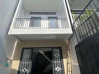 phan văn trị 60m2, 2 tầng, 3pn, sổ hồng riêng, gần emart 