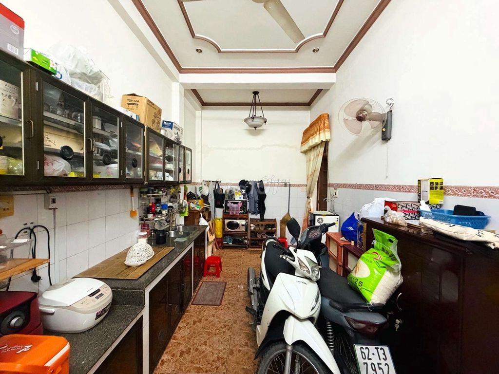 nhà bán quang trung, 5.6*14m, 4 pn, gần chợ, trường học