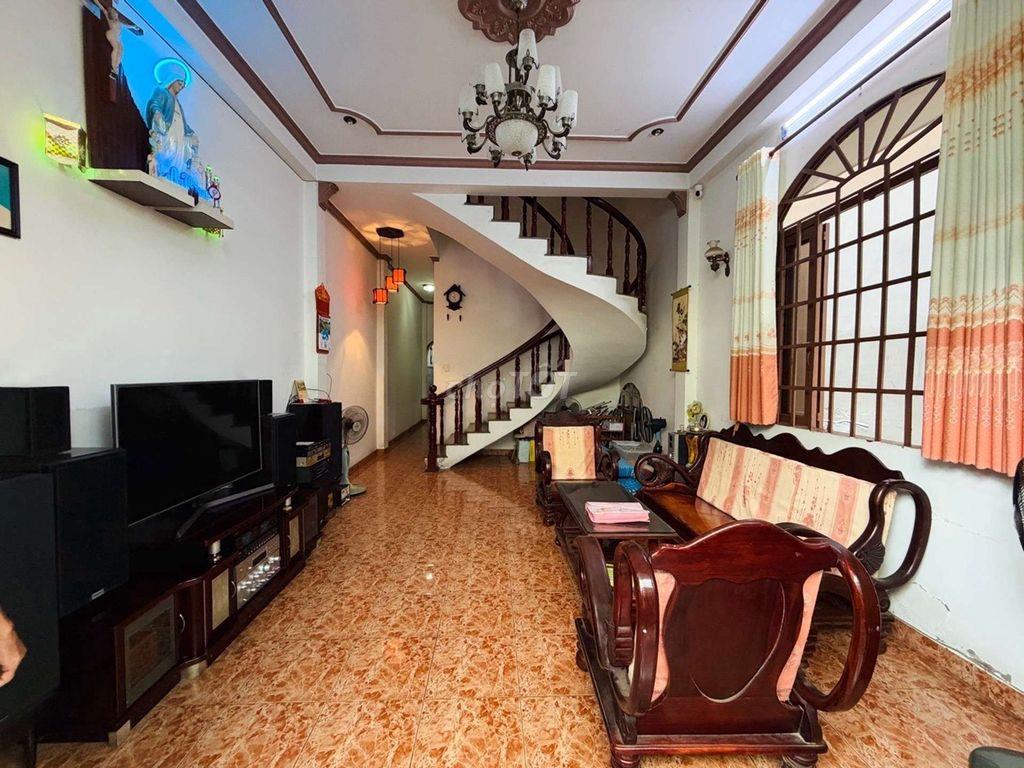 nhà bán quang trung, 5.6*14m, 4 pn, gần chợ, trường học