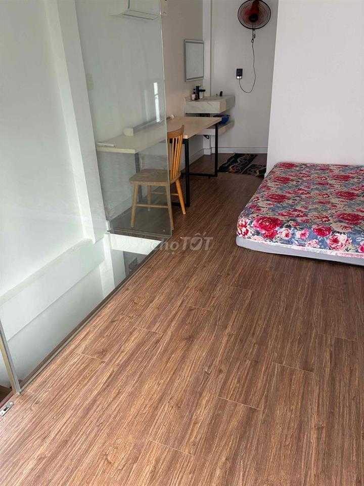 Bán nhà mới xây ngay cầu Điện Biên Phủ