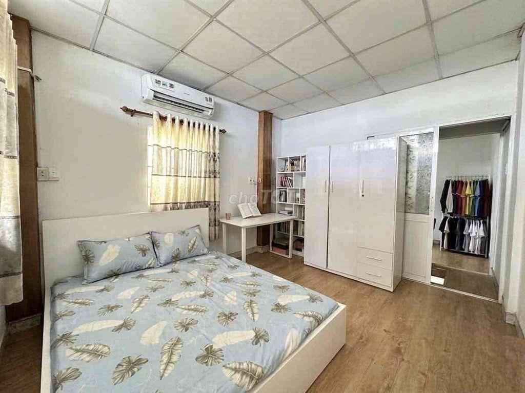 52m2 hẻm oto cạnh bên chợ Bà Chiểu - Ở đại gia đình ngon