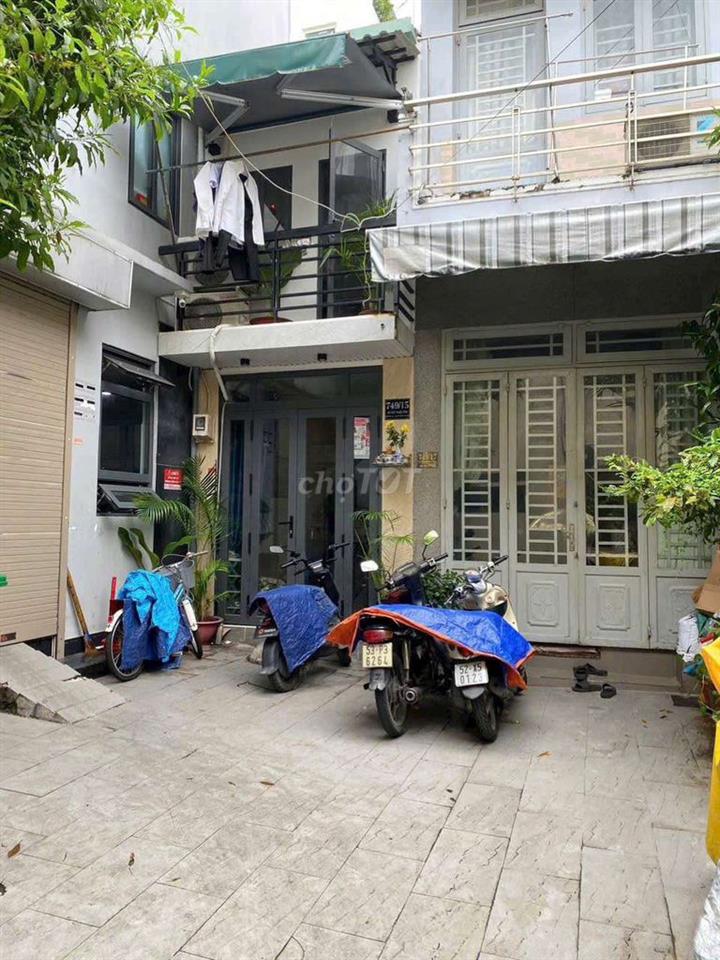 Nhà bán. KCHT 3 tầng.Hẻm 2,5m đường XVNT, P.26, Q. Bình Thạnh, tp.HCM.