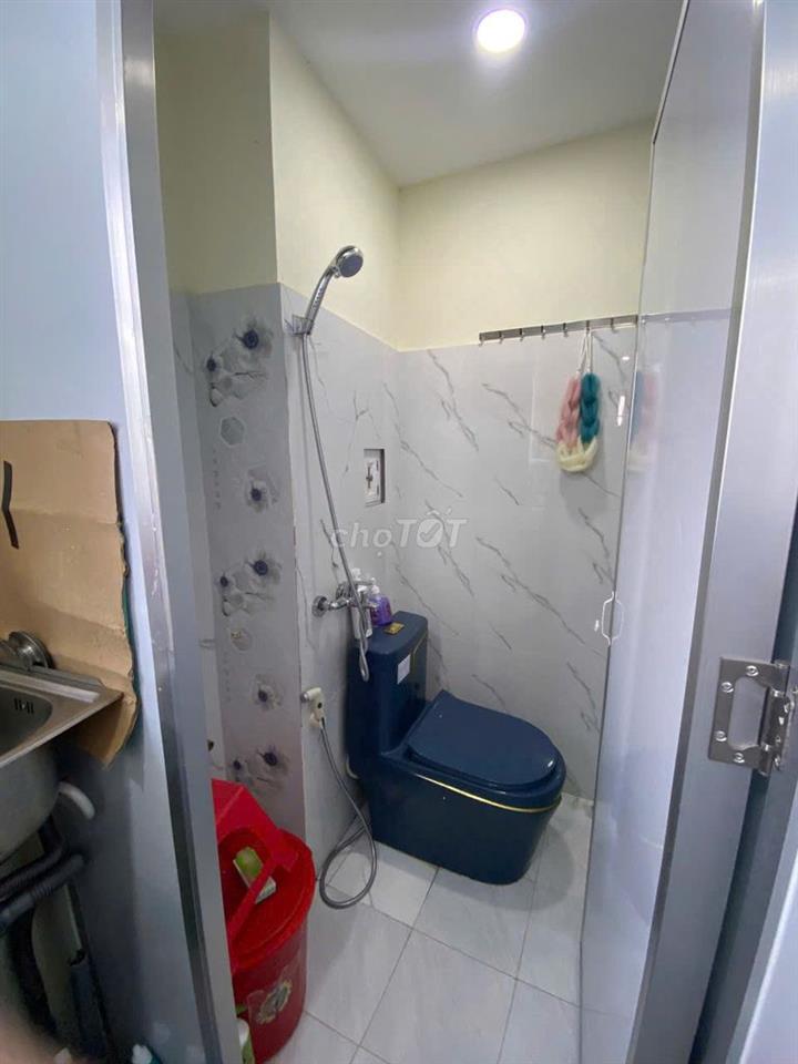 Bán nhà 2 mặt tiền hẻm lớn 135 Nguyễn Hữu Cảnh, 4 tầng giá 8,4 tỷ