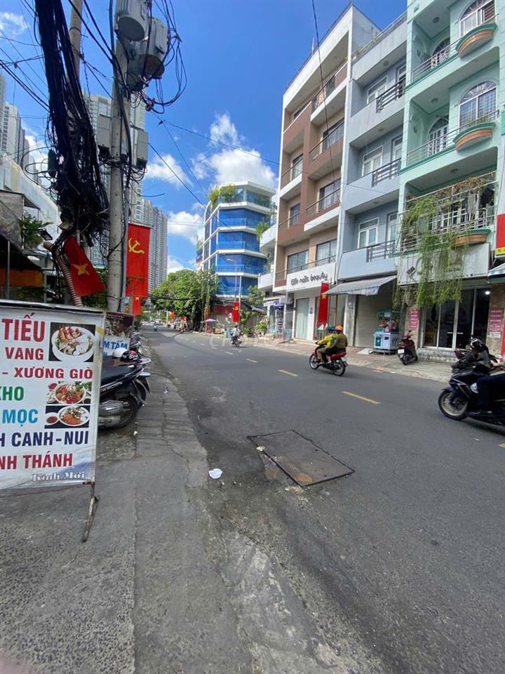Bán nhà 2 mặt tiền hẻm lớn 135 Nguyễn Hữu Cảnh, 4 tầng giá 8,4 tỷ