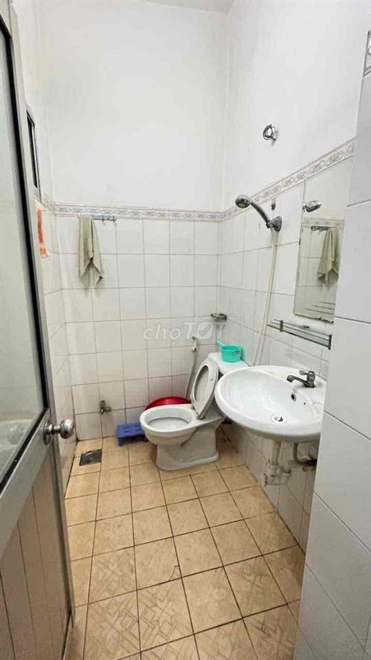 CHÍNH CHỦ ĐỊNH CƯ NƯỚC NGOÀI CẦN BÁN NHÀ 4 TẦNG ĐƯỜNG LÊ QUANG ĐỊNH P5