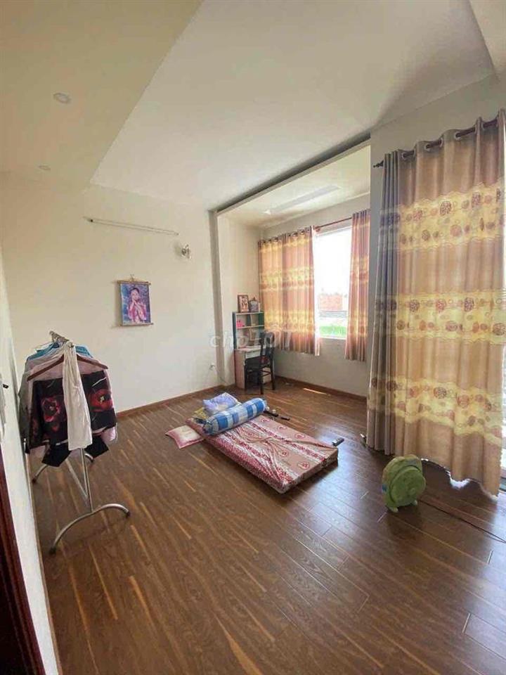 NCHỦ BÁN NHÀ MẶT TIỀN ĐƯỜNG LÀNG HOA KIỂNG BÀ BỘ CÁCH DHYD 300m
