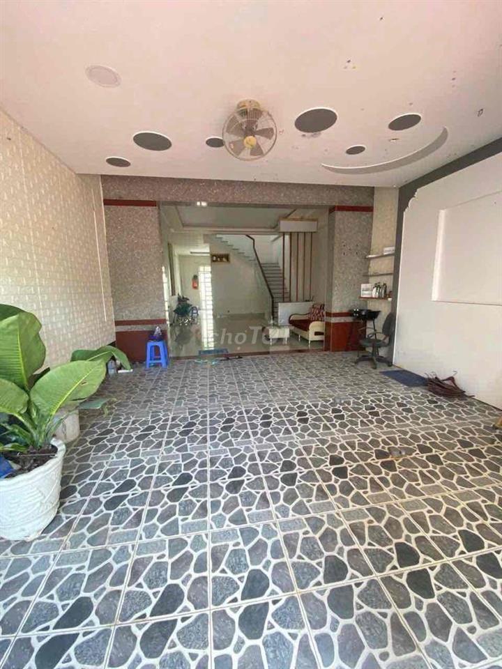 NCHỦ BÁN NHÀ MẶT TIỀN ĐƯỜNG LÀNG HOA KIỂNG BÀ BỘ CÁCH DHYD 300m