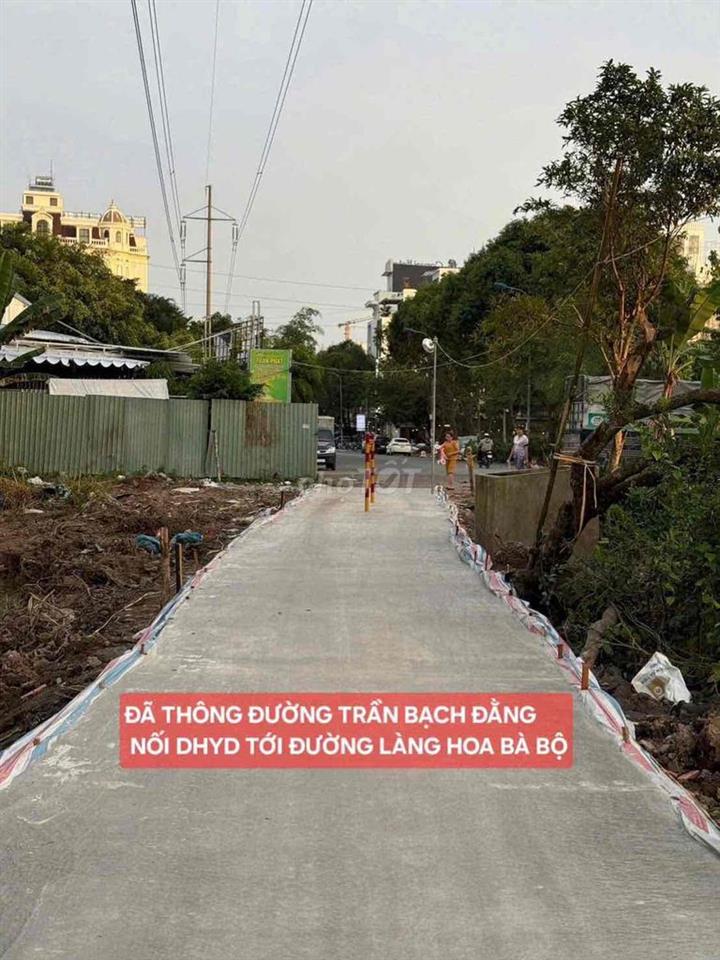 NCHỦ BÁN NHÀ MẶT TIỀN ĐƯỜNG LÀNG HOA KIỂNG BÀ BỘ CÁCH DHYD 300m