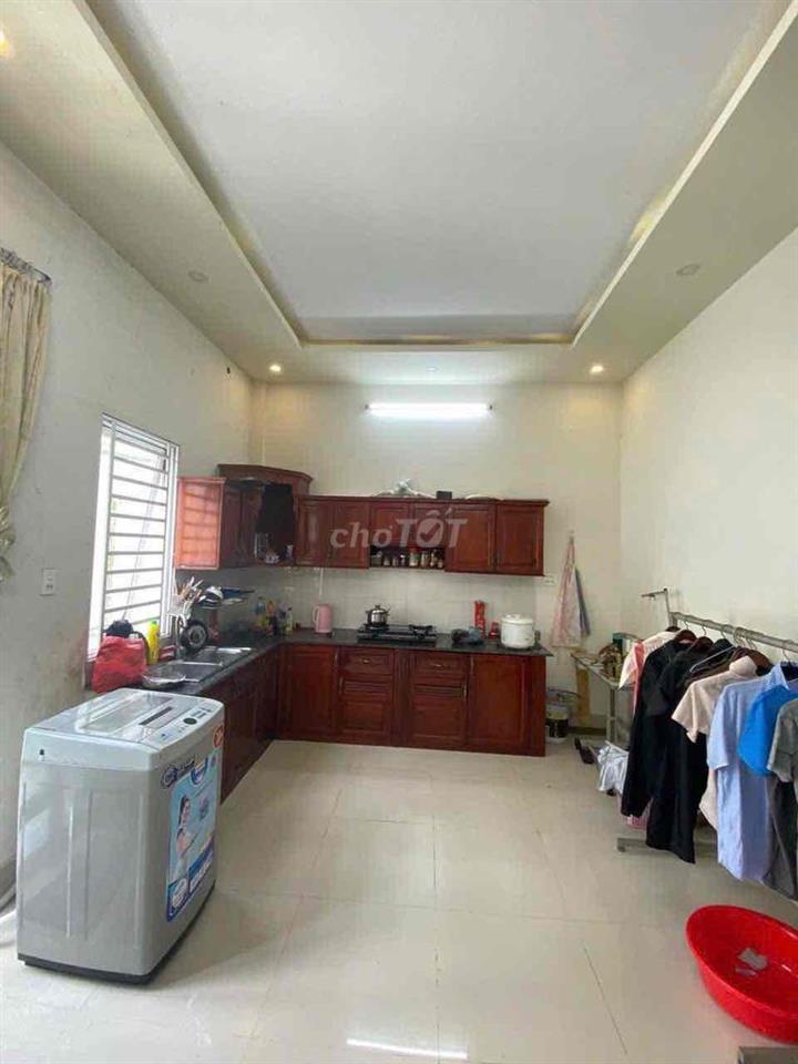 NCHỦ BÁN NHÀ MẶT TIỀN ĐƯỜNG LÀNG HOA KIỂNG BÀ BỘ CÁCH DHYD 300m