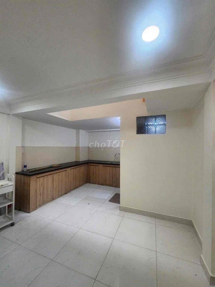 Hẻm xe hơi Chu Văn An, 4 x 10m 40m2, trệt lửng lầu, Giá 7.6 tỷ