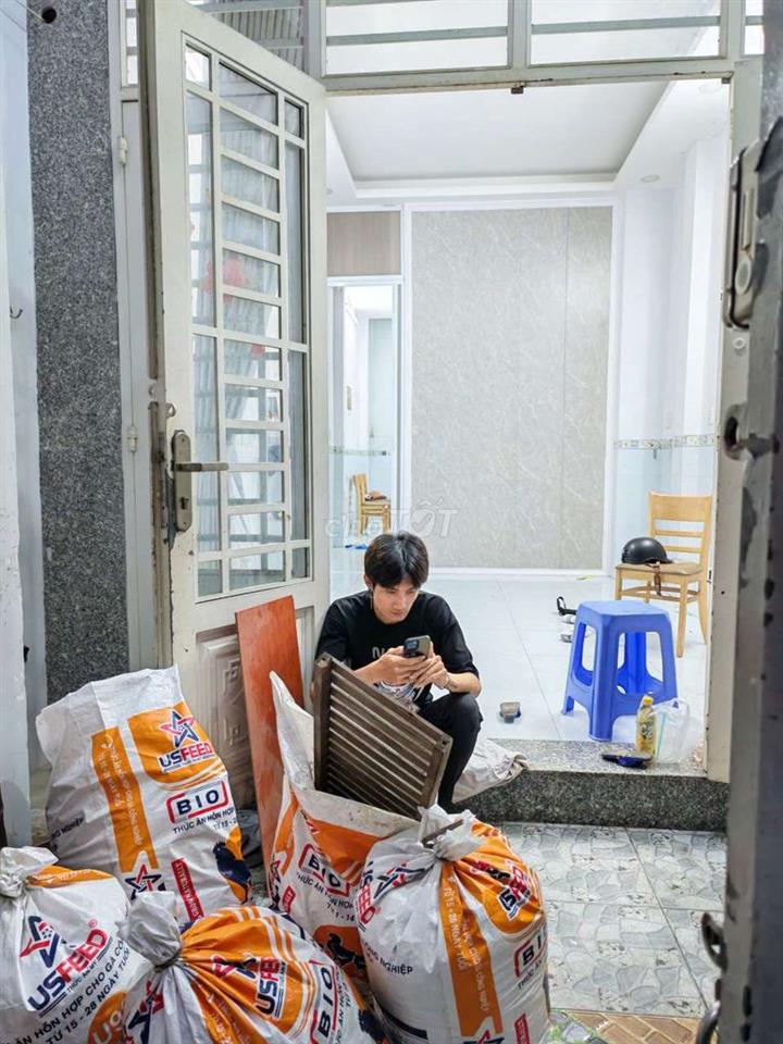 CHO THUÊ NHÀ HẺM Ô TÔ PHAN CHU TRINH P24 BÌNH THẠNH 20TR TL