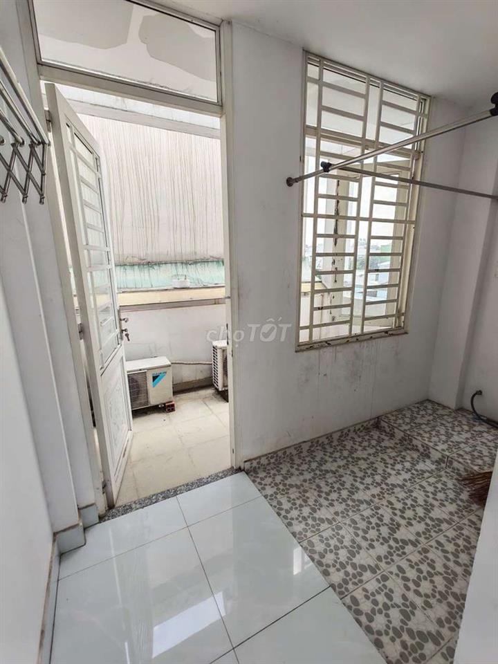 CHO THUÊ NHÀ HẺM Ô TÔ PHAN CHU TRINH P24 BÌNH THẠNH 20TR TL