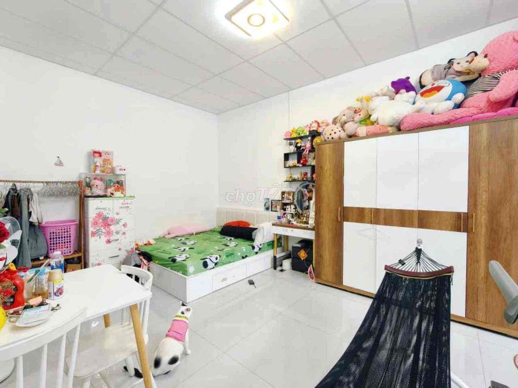Bán Nhà Nguyễn Kiệm 1/- Sát Mặt Tiền 1 căn- 2Tầng 70m2 -5PN chỉ 6.6ty
