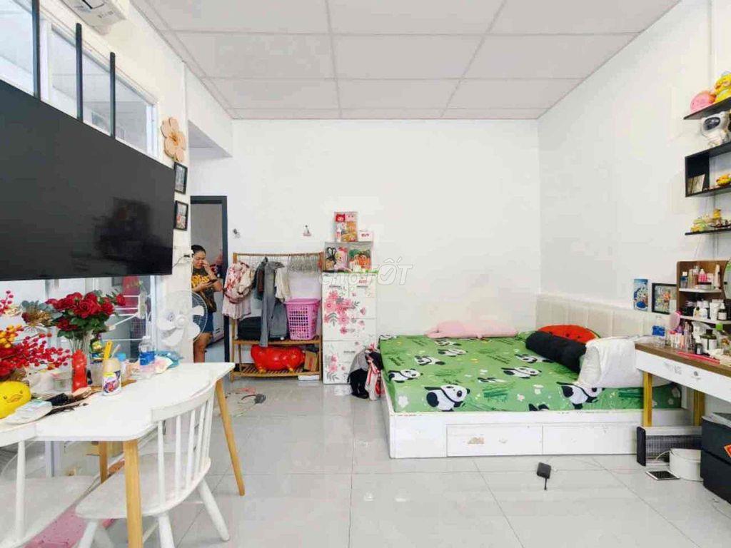 Bán Nhà Nguyễn Kiệm 1/- Sát Mặt Tiền 1 căn- 2Tầng 70m2 -5PN chỉ 6.6ty
