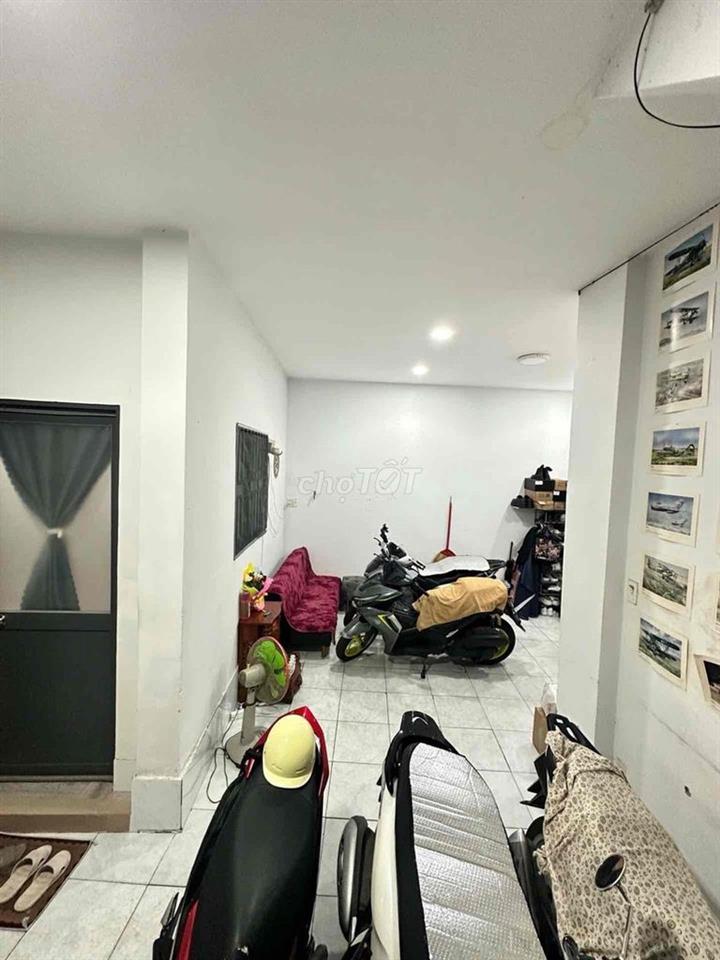 Nhà Trần Huy Liệu 1/  Đối Diện Bệnh Viện An Sinh Sát  60m2 2tầng BTCT