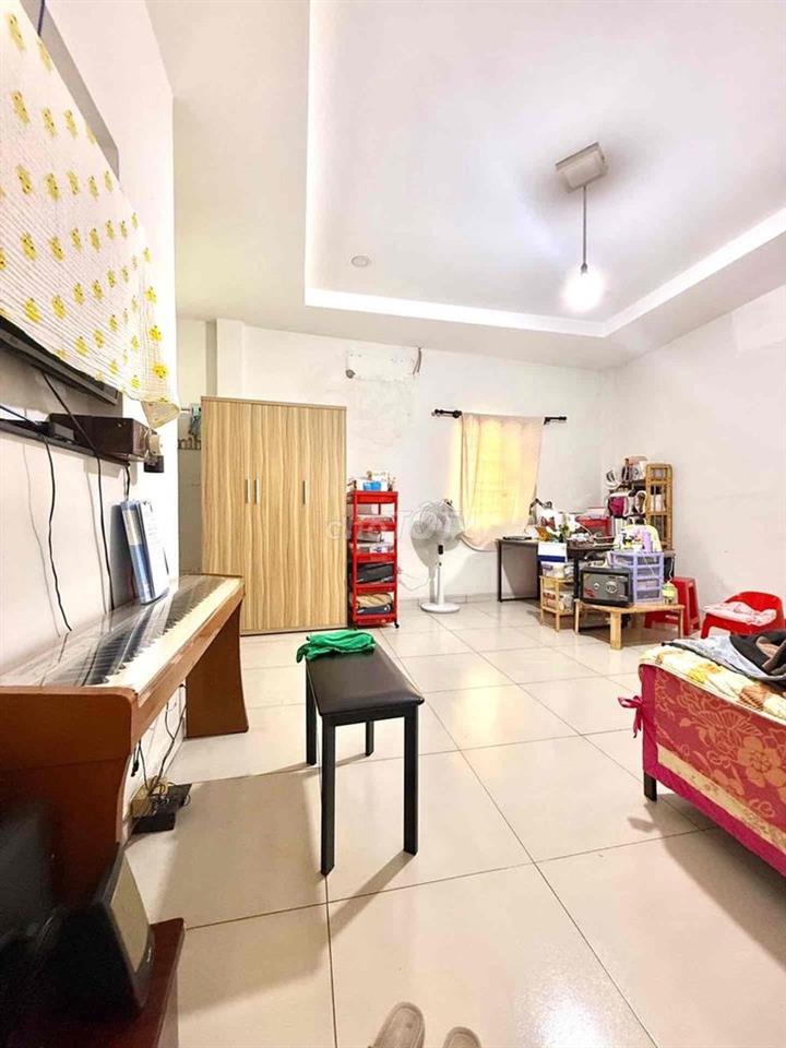 🔥🔥 🔥🔥Nhà Luỹ Bán Bích 1/  Sát Mặt Tiền - 3Tầng BTCT 9x10 90m2 chỉ 8ty