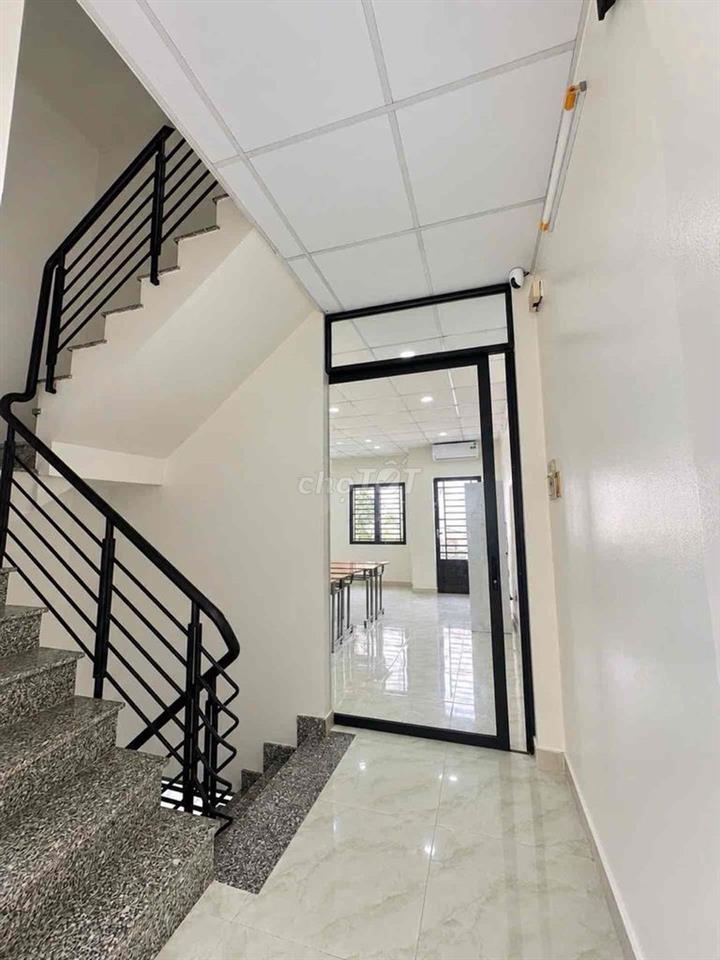 🔥Nhà Bờ Bao Tân Thắng HXH - Sát Aeon Tân Phú - Celadon - 4Tầng Mới 60m