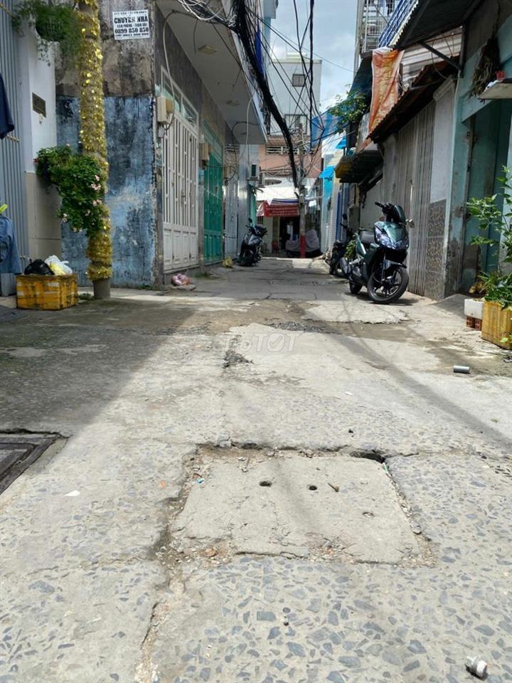🏡 BÁN NHÀ ĐẸP 2 LẦU – HẺM 793 TRẦN XUÂN SOẠN