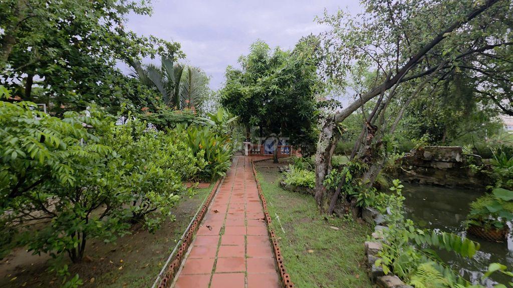 SIÊU PHẨM NHÀ SÀN SÂN VƯỜN