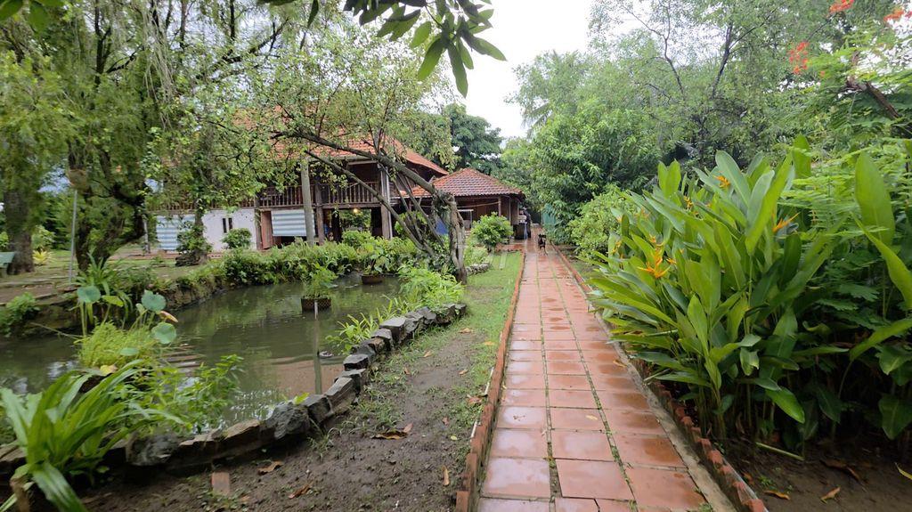 SIÊU PHẨM NHÀ SÀN SÂN VƯỜN