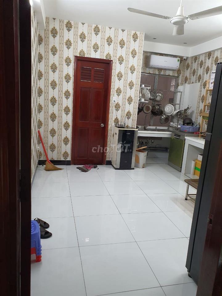 Nhà gần chợ , siêu thị , trường học , bệnh viện , sân bay...