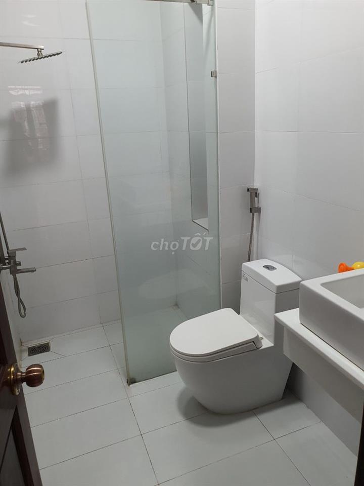 Nhà gần chợ , siêu thị , trường học , bệnh viện , sân bay...