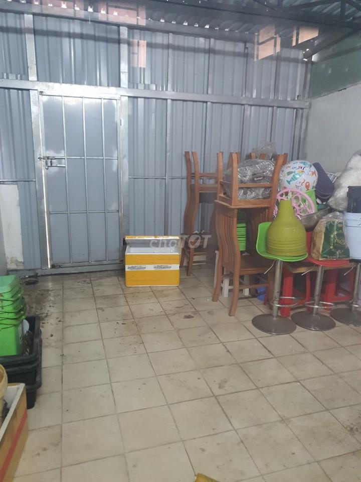 Nhà gần chợ , siêu thị , trường học , bệnh viện , sân bay...