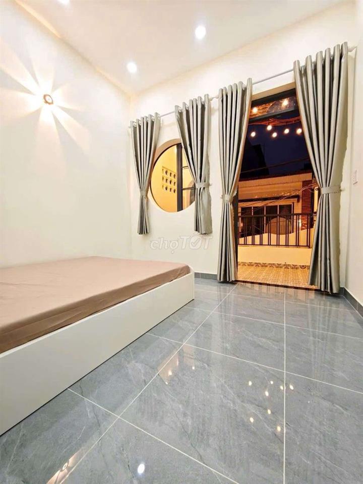 Bán Nhà Quang Trung - 60m2 - 2 tầng 4 p.ngủ full nội thất .