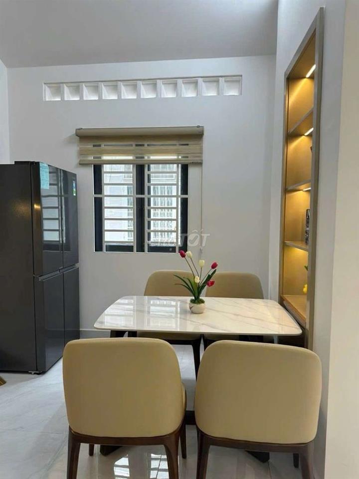 Sát Nguyễn Văn Khối - 53m2 -2 lầu - ngang 7m thoáng 